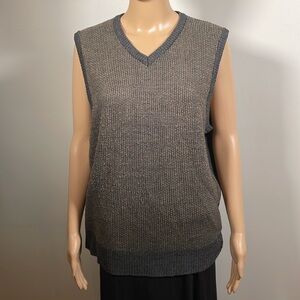Geoffrey Beene acrylic vest - size M